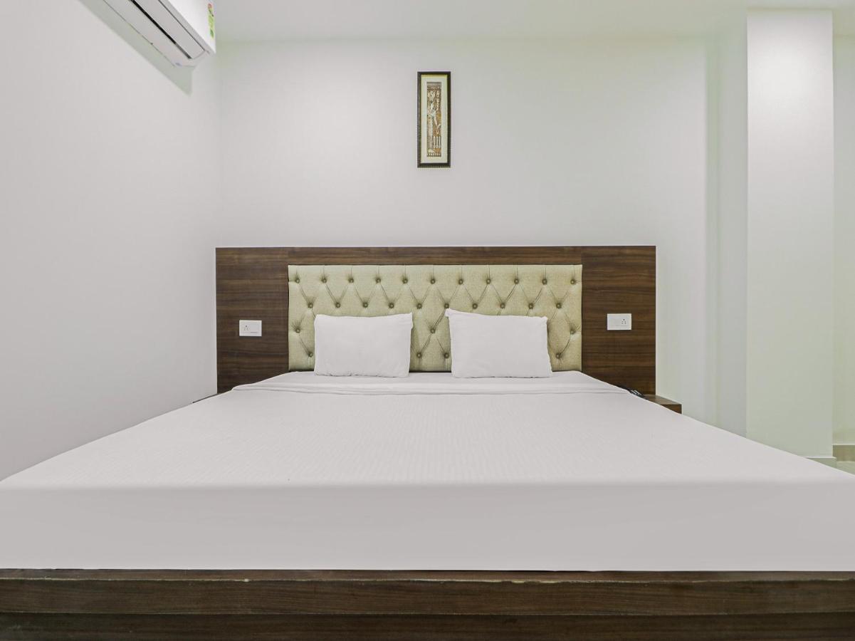 Oyo Townhouse 853 Hotel The Royal Aroma Haridvár Kültér fotó