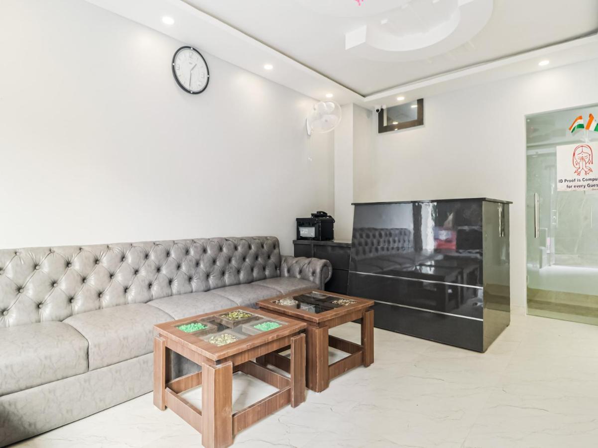 Oyo Townhouse 853 Hotel The Royal Aroma Haridvár Kültér fotó